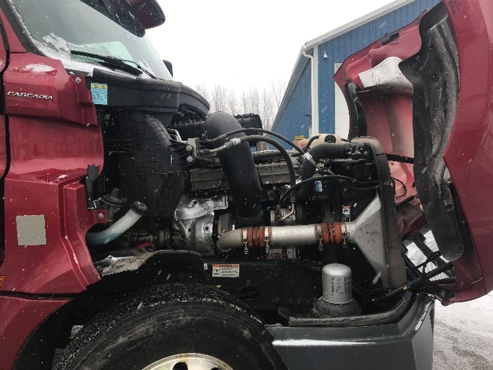 Day Cab Tractor-Heavy Duty Tractors-Freightliner-2020-T12664ST-Whitesboro-NY-151,216\n\t\tmiles-$ 71,000 - Image 15