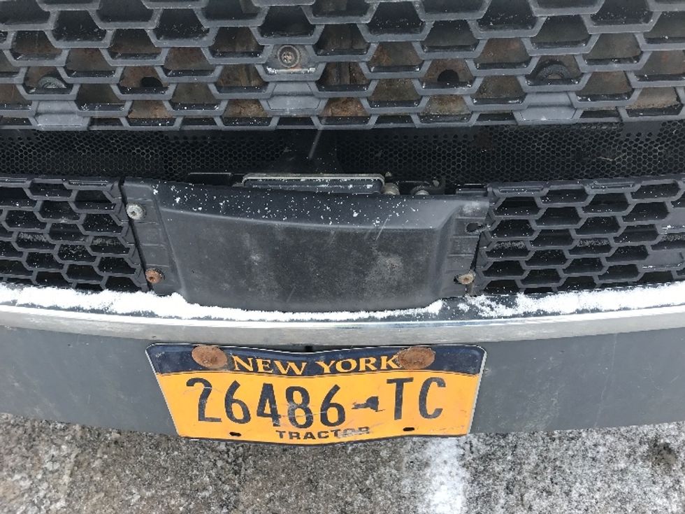 Day Cab Tractor-Heavy Duty Tractors-Freightliner-2020-T12664ST-Whitesboro-NY-151,216\n\t\tmiles-$ 71,000 - Image 18