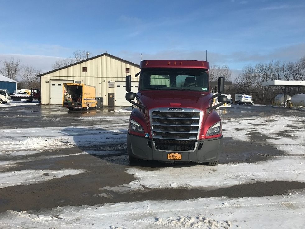 Day Cab Tractor-Heavy Duty Tractors-Freightliner-2020-T12664ST-Whitesboro-NY-151,216\n\t\tmiles-$ 71,000 - Image 2