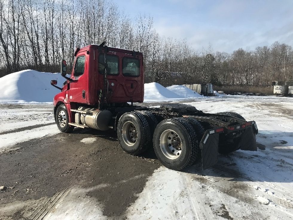 Day Cab Tractor-Heavy Duty Tractors-Freightliner-2020-T12664ST-Whitesboro-NY-151,216\n\t\tmiles-$ 71,000 - Image 5