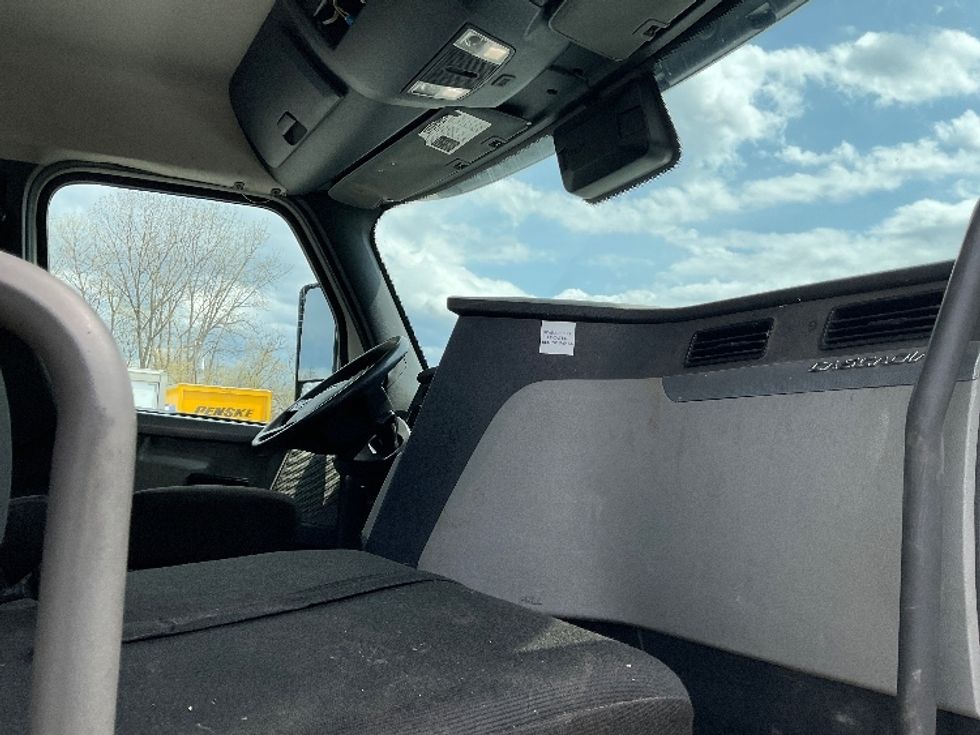 Day Cab Tractor-Heavy Duty Tractors-Freightliner-2020-T12664ST-Whitesboro-NY-241,366\n\t\tmiles-$ 59,250 - Image 12