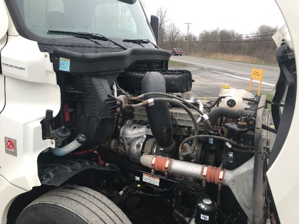 Day Cab Tractor-Heavy Duty Tractors-Freightliner-2020-T12664ST-Whitesboro-NY-274,041\n\t\tmiles-$ 67,250 - Image 15
