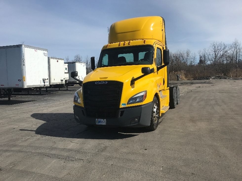 Day Cab Tractor-Heavy Duty Tractors-Freightliner-2020-T12664ST-Whitesboro-NY-461,442\n\t\tmiles-$ 34,000 - Image 3