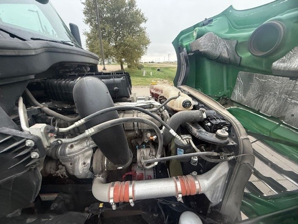 Day Cab Tractor-Heavy Duty Tractors-Freightliner-2020-T12664ST-Wichita-KS-278,353\n\t\tmiles-$ 59,250 - Image 15