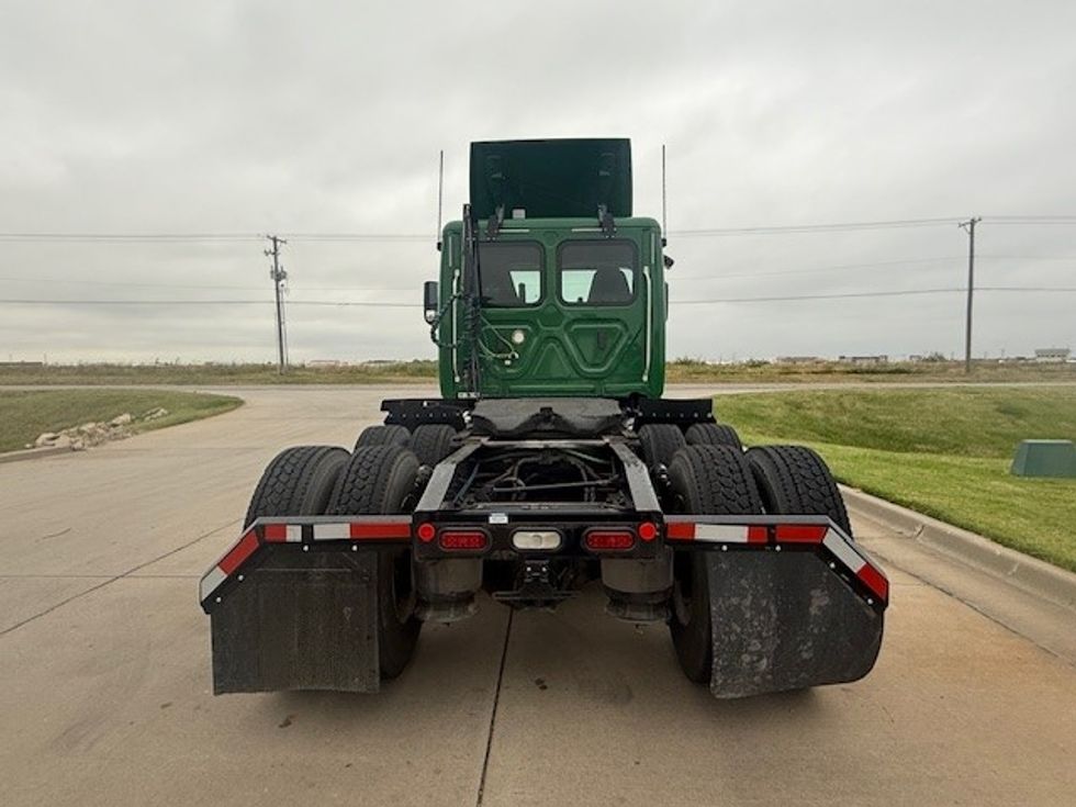 Day Cab Tractor-Heavy Duty Tractors-Freightliner-2020-T12664ST-Wichita-KS-278,353\n\t\tmiles-$ 59,250 - Image 6