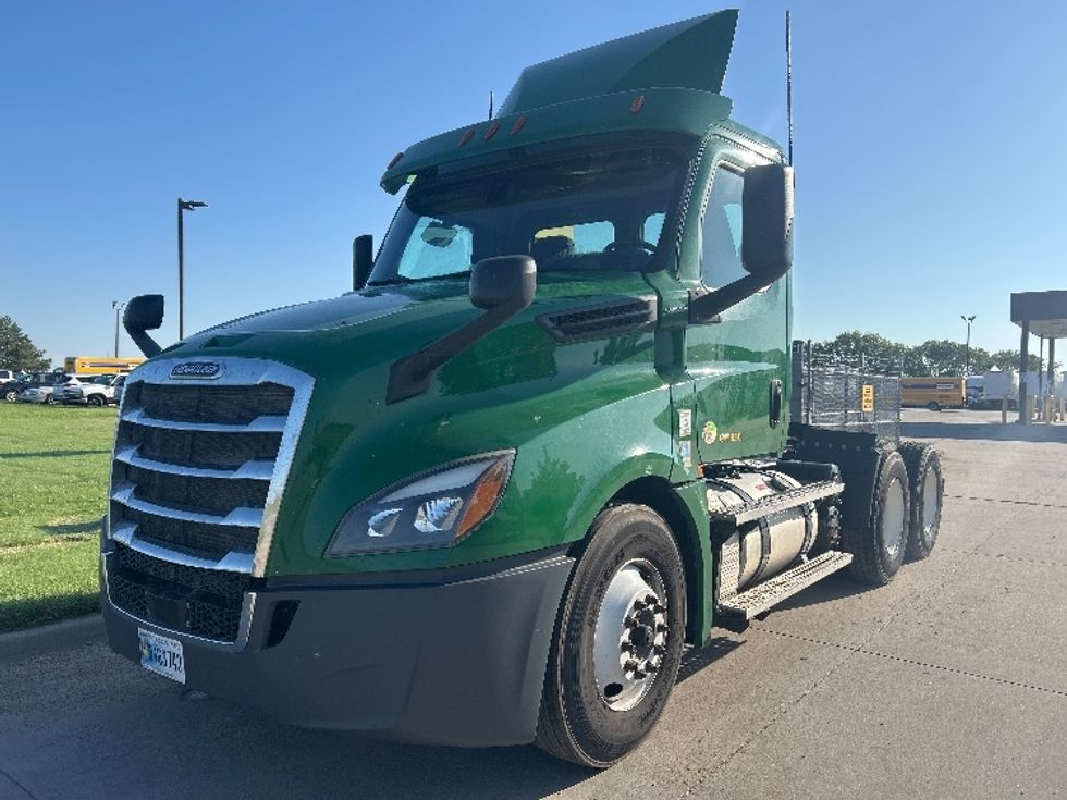 Day Cab Tractor-Heavy Duty Tractors-Freightliner-2020-T12664ST-Wichita-KS-281,273\n\t\tmiles-$ 60,500 - Image 3