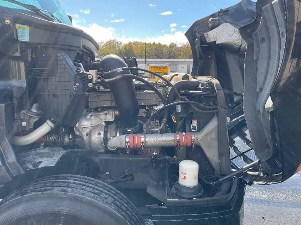 Day Cab Tractor-Heavy Duty Tractors-Freightliner-2020-T12664ST-Wilkes Barre-PA-223,501\n\t\tmiles-$ 56,750 - Image 15