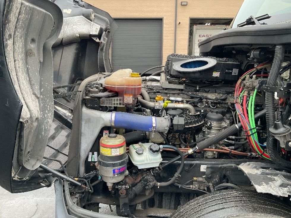 Day Cab Tractor-Heavy Duty Tractors-Freightliner-2020-T12664ST-Wilkes Barre-PA-353,502\n\t\tmiles-$ 49,750 - Image 16