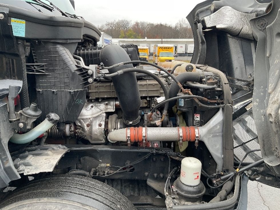 Day Cab Tractor-Heavy Duty Tractors-Freightliner-2020-T12664ST-Wilkes Barre-PA-363,271\n\t\tmiles-$ 48,500 - Image 15