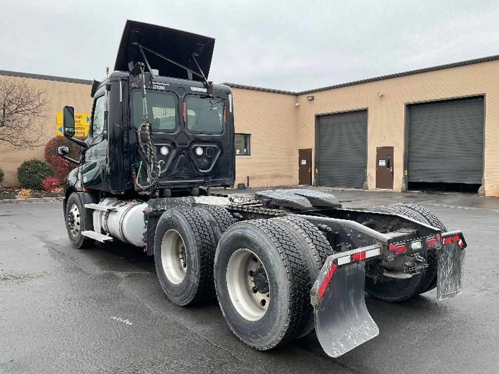 Day Cab Tractor-Heavy Duty Tractors-Freightliner-2020-T12664ST-Wilkes Barre-PA-363,271\n\t\tmiles-$ 48,500 - Image 5