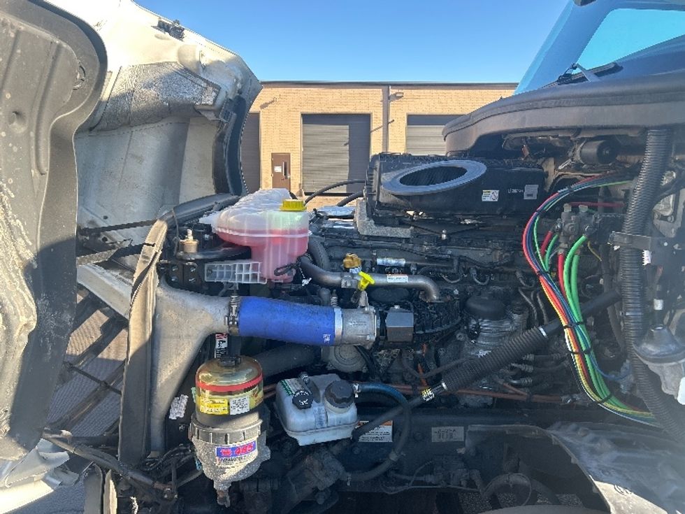Day Cab Tractor-Heavy Duty Tractors-Freightliner-2020-T12664ST-Wilkes Barre-PA-419,605\n\t\tmiles-$ 50,000 - Image 16
