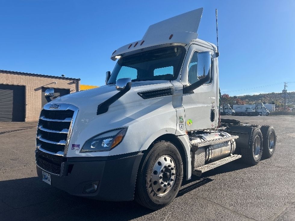 Day Cab Tractor-Heavy Duty Tractors-Freightliner-2020-T12664ST-Wilkes Barre-PA-419,605\n\t\tmiles-$ 50,000 - Image 3