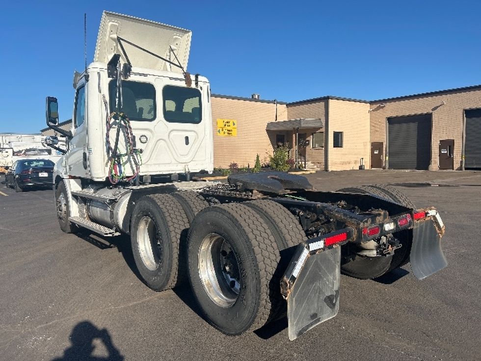 Day Cab Tractor-Heavy Duty Tractors-Freightliner-2020-T12664ST-Wilkes Barre-PA-419,605\n\t\tmiles-$ 50,000 - Image 5