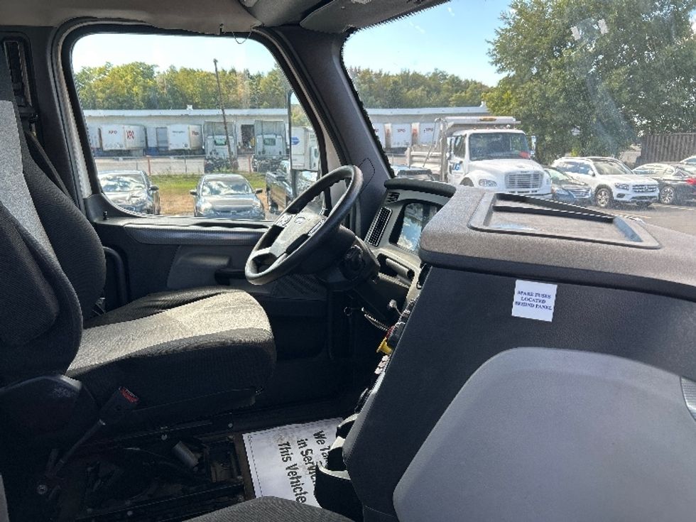 Day Cab Tractor-Heavy Duty Tractors-Freightliner-2020-T12664ST-Wilkes Barre-PA-426,853\n\t\tmiles-$ 49,500 - Image 14