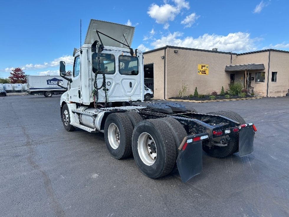 Day Cab Tractor-Heavy Duty Tractors-Freightliner-2020-T12664ST-Wilkes Barre-PA-426,853\n\t\tmiles-$ 49,500 - Image 5