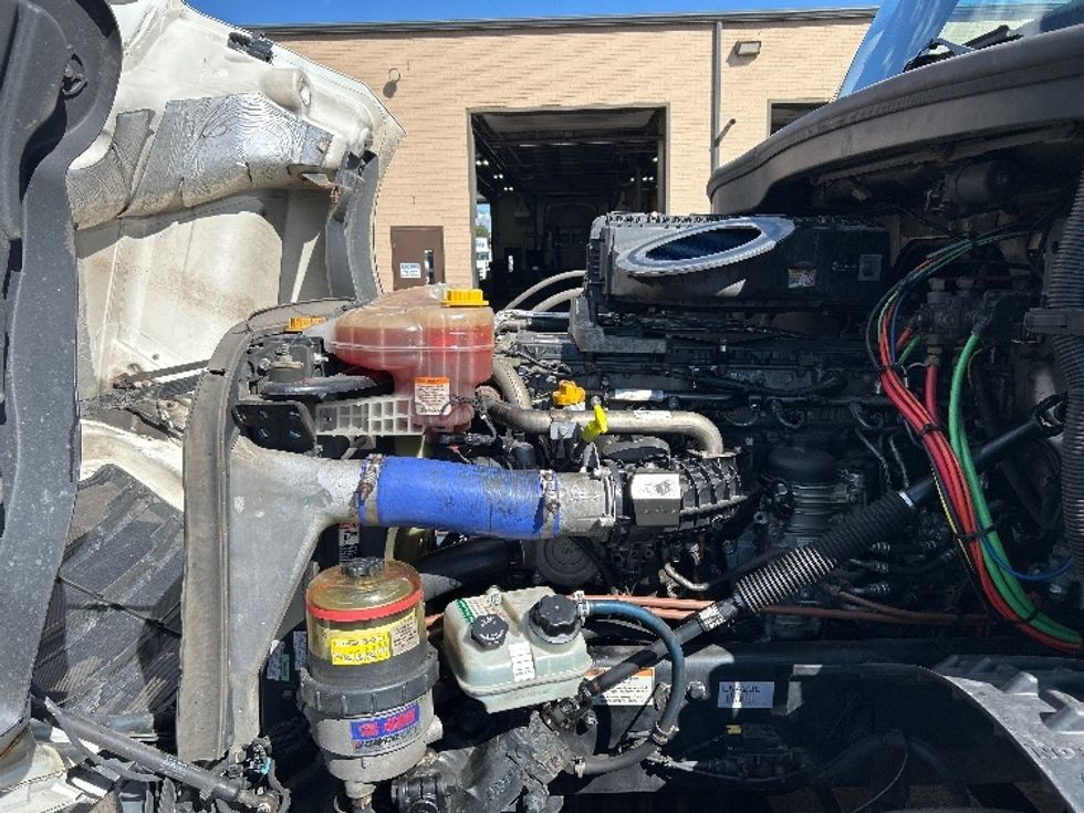 Day Cab Tractor-Heavy Duty Tractors-Freightliner-2020-T12664ST-Wilkes Barre-PA-431,957\n\t\tmiles-$ 49,250 - Image 16