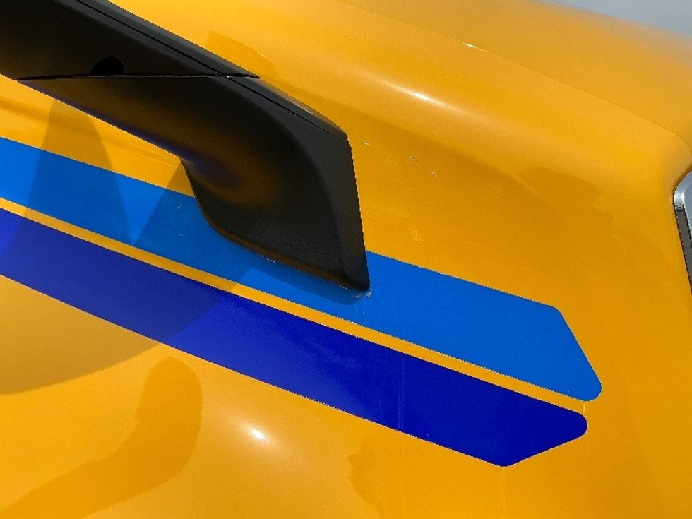 Day Cab Tractor-Heavy Duty Tractors-Freightliner-2020-T12664ST-Wilkes Barre-PA-473,939\n\t\tmiles-$ 42,250 - Image 18