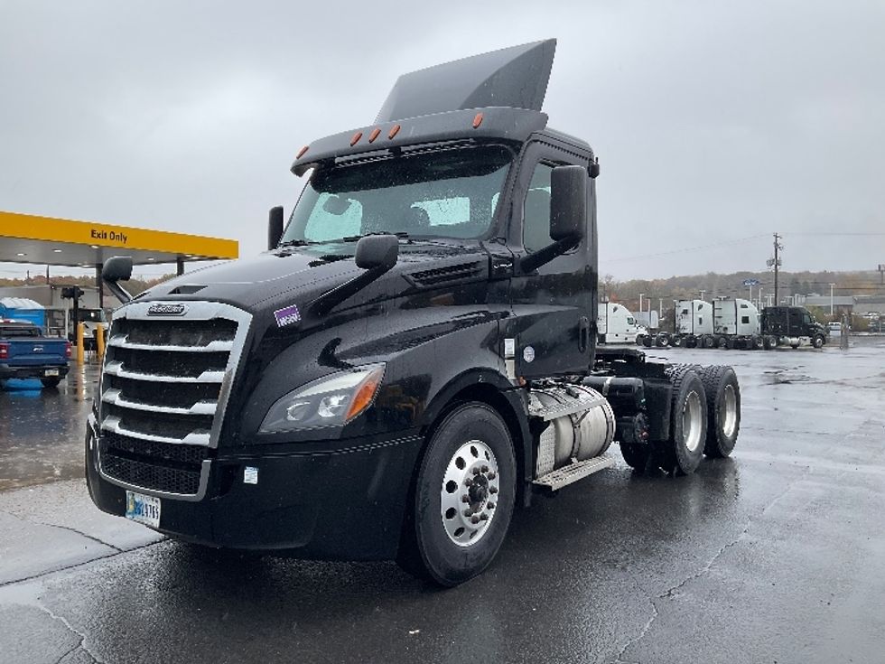 Day Cab Tractor-Heavy Duty Tractors-Freightliner-2020-T12664ST-Wilkes Barre-PA-489,986\n\t\tmiles-$ 42,250 - Image 3