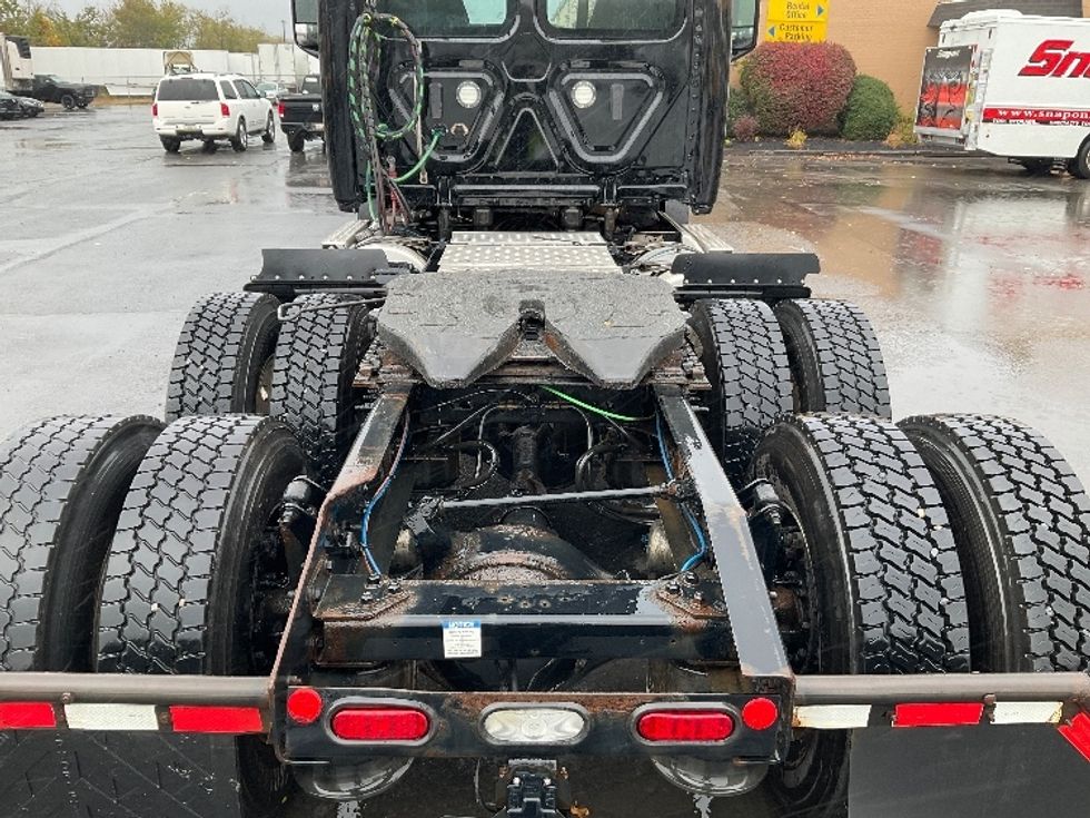 Day Cab Tractor-Heavy Duty Tractors-Freightliner-2020-T12664ST-Wilkes Barre-PA-489,986\n\t\tmiles-$ 42,250 - Image 6