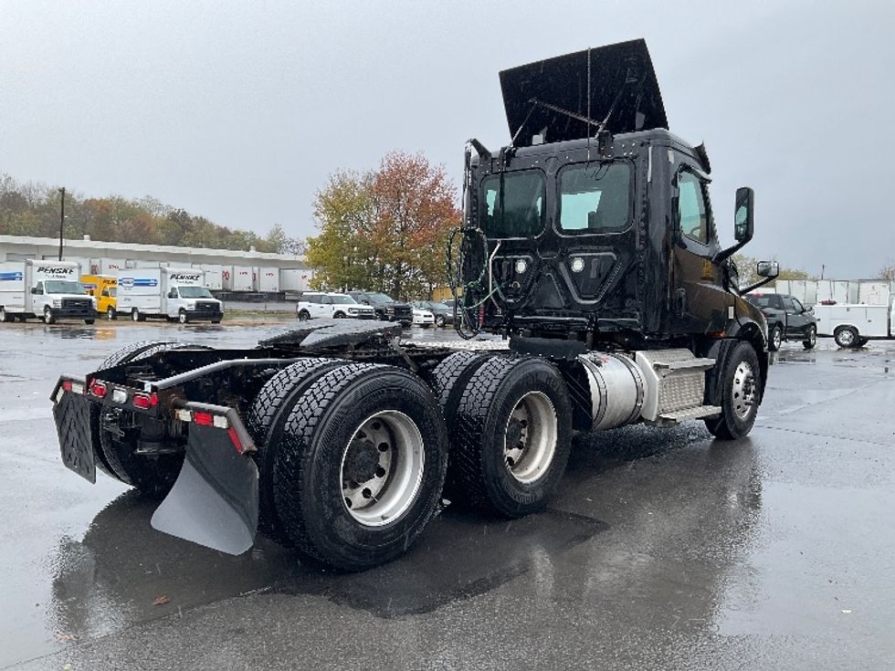 Day Cab Tractor-Heavy Duty Tractors-Freightliner-2020-T12664ST-Wilkes Barre-PA-489,986\n\t\tmiles-$ 42,250 - Image 7
