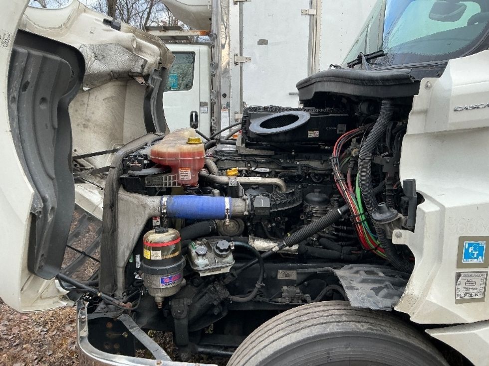Day Cab Tractor-Heavy Duty Tractors-Freightliner-2020-T12664ST-Wilkes Barre-PA-595,384\n\t\tmiles-$ 12,000 - Image 16