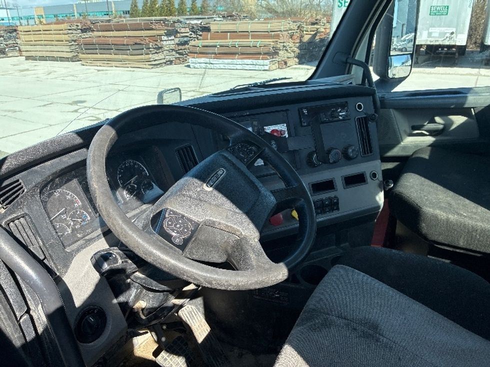 Day Cab Tractor-Heavy Duty Tractors-Freightliner-2020-T12664ST-Wilmington-OH-343,546\n\t\tmiles-$ 51,750 - Image 10