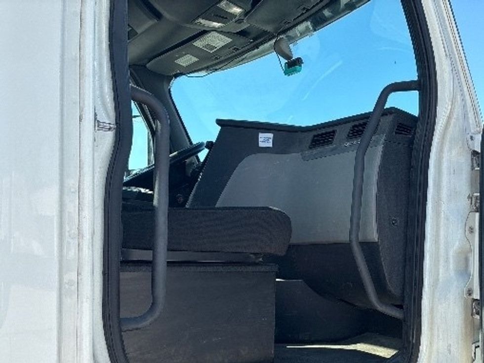 Day Cab Tractor-Heavy Duty Tractors-Freightliner-2020-T12664ST-Wilmington-OH-343,546\n\t\tmiles-$ 51,750 - Image 12