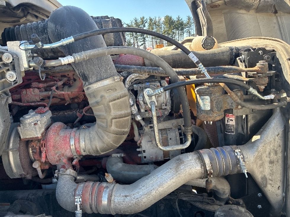 Day Cab Tractor-Heavy Duty Tractors-Freightliner-2020-T12664ST-Wilmington-OH-343,546\n\t\tmiles-$ 51,750 - Image 15