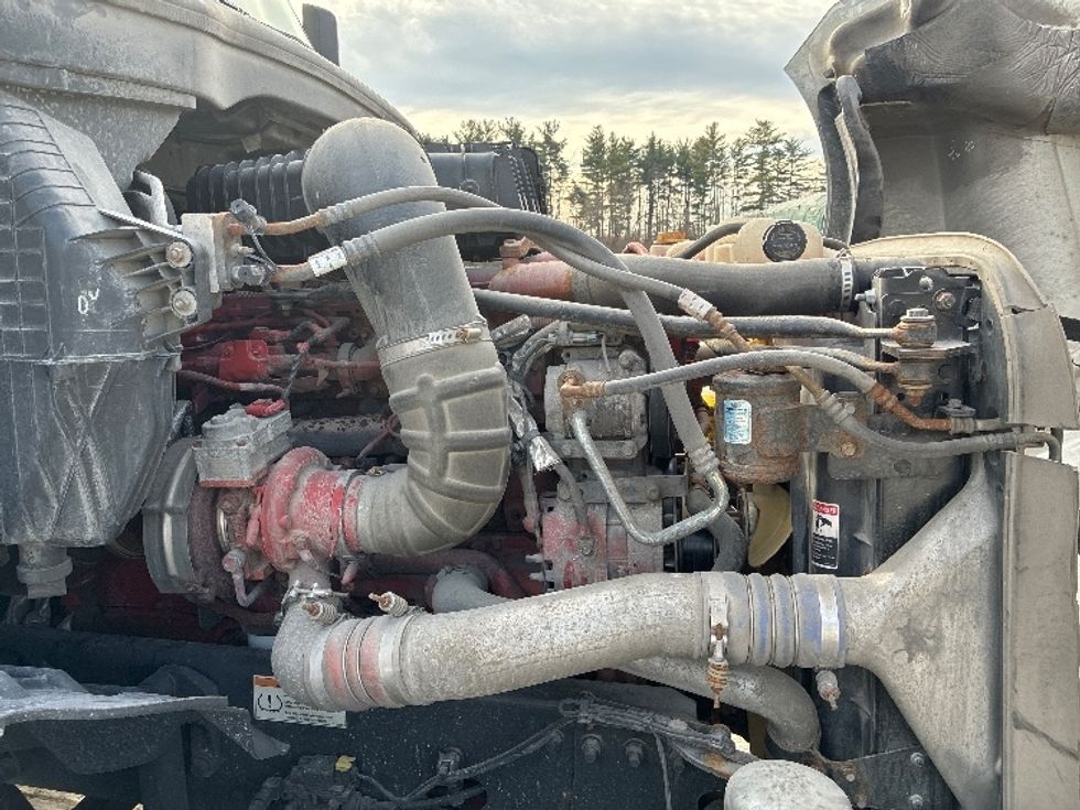 Day Cab Tractor-Heavy Duty Tractors-Freightliner-2020-T12664ST-Wilmington-OH-375,592\n\t\tmiles-$ 51,000 - Image 15