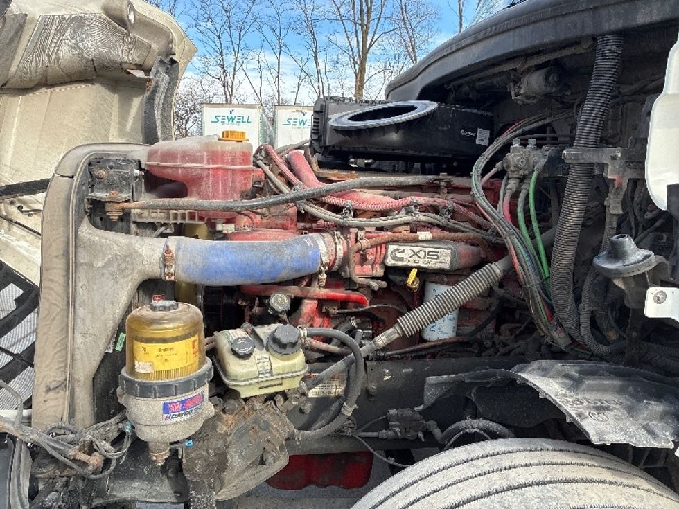 Day Cab Tractor-Heavy Duty Tractors-Freightliner-2020-T12664ST-Wilmington-OH-375,592\n\t\tmiles-$ 51,000 - Image 16