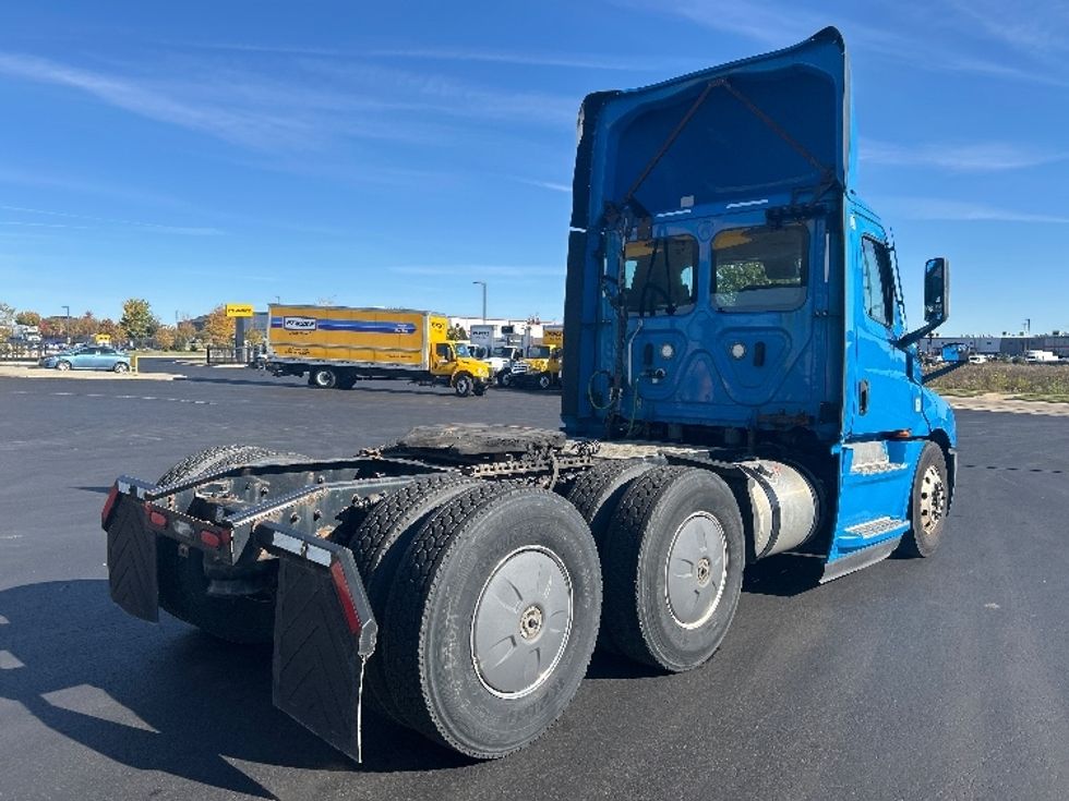 Day Cab Tractor-Heavy Duty Tractors-Freightliner-2020-T12664ST-Windsor-WI-310,549\n\t\tmiles-$ 55,000 - Image 7