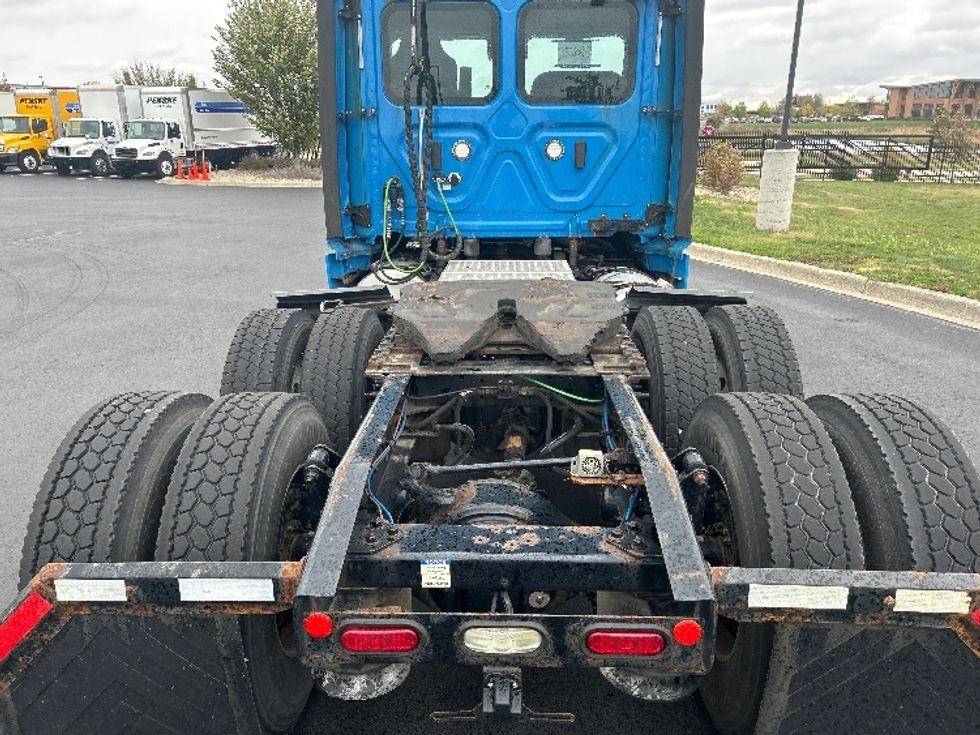 Day Cab Tractor-Heavy Duty Tractors-Freightliner-2020-T12664ST-Windsor-WI-319,747\n\t\tmiles-$ 54,500 - Image 6