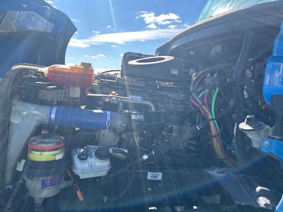 Day Cab Tractor-Heavy Duty Tractors-Freightliner-2020-T12664ST-Windsor-WI-335,824\n\t\tmiles-$ 53,750 - Image 16