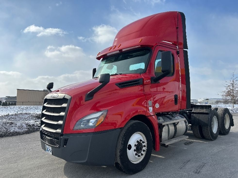 Day Cab Tractor-Heavy Duty Tractors-Freightliner-2020-T12664ST-Windsor-WI-360,247\n\t\tmiles-$ 49,250 - Image 3
