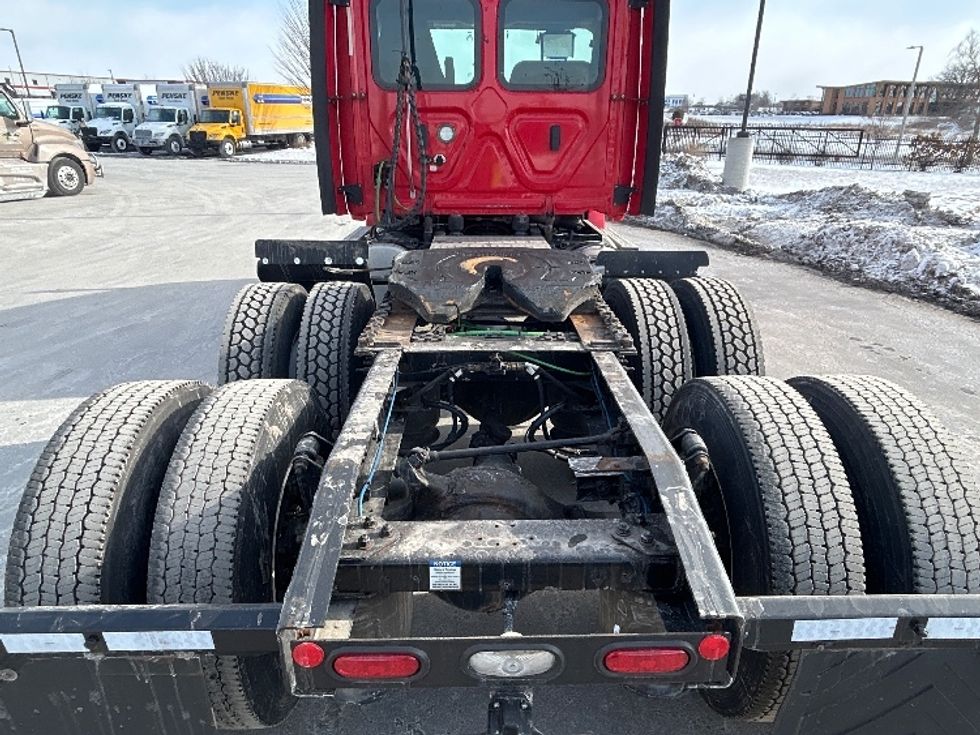 Day Cab Tractor-Heavy Duty Tractors-Freightliner-2020-T12664ST-Windsor-WI-360,247\n\t\tmiles-$ 49,250 - Image 6