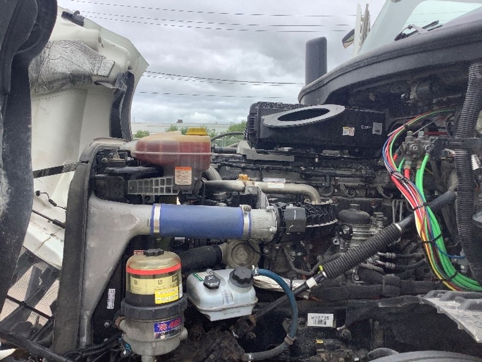 Day Cab Tractor-Heavy Duty Tractors-Freightliner-2020-T12664ST-Winnipeg-MB-519,025\n\t\tkm-$ 70,000 - Image 16