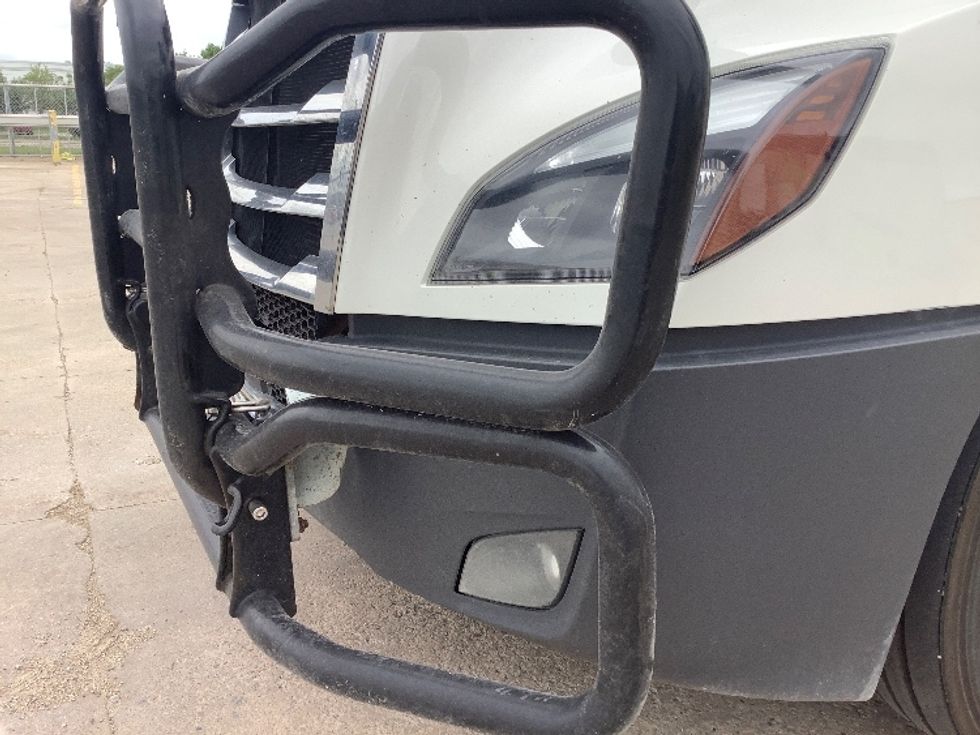 Day Cab Tractor-Heavy Duty Tractors-Freightliner-2020-T12664ST-Winnipeg-MB-519,025\n\t\tkm-$ 70,000 - Image 20