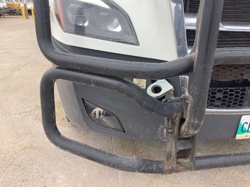 Day Cab Tractor-Heavy Duty Tractors-Freightliner-2020-T12664ST-Winnipeg-MB-519,025\n\t\tkm-$ 70,000 - Image 21