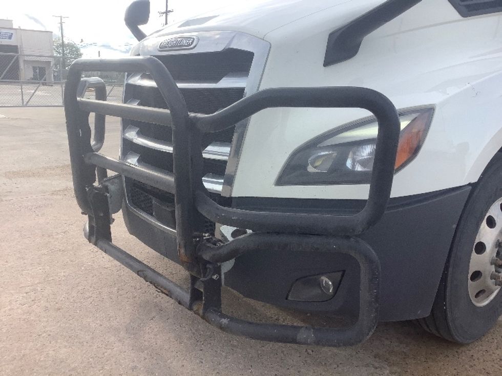 Day Cab Tractor-Heavy Duty Tractors-Freightliner-2020-T12664ST-Winnipeg-MB-677,800\n\t\tkm-$ 63,500 - Image 20