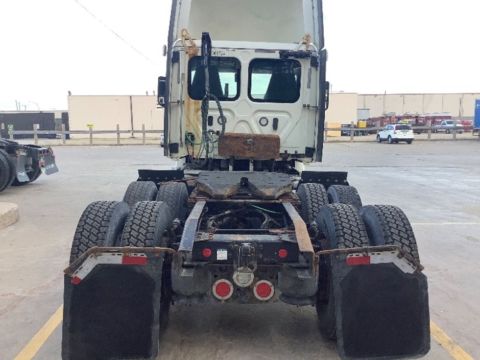 Day Cab Tractor-Heavy Duty Tractors-Freightliner-2020-T12664ST-Winnipeg-MB-677,800\n\t\tkm-$ 63,500 - Image 6