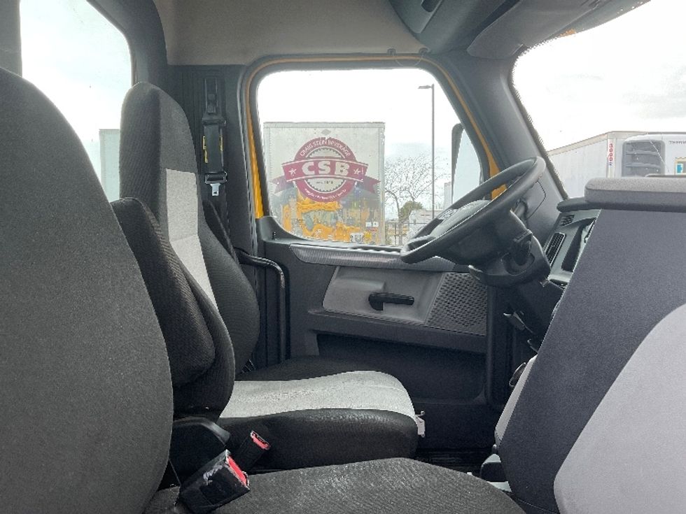 Day Cab Tractor-Heavy Duty Tractors-Freightliner-2020-T12684ST-Boise-ID-319,354\n\t\tmiles-$ 80,500 - Image 14