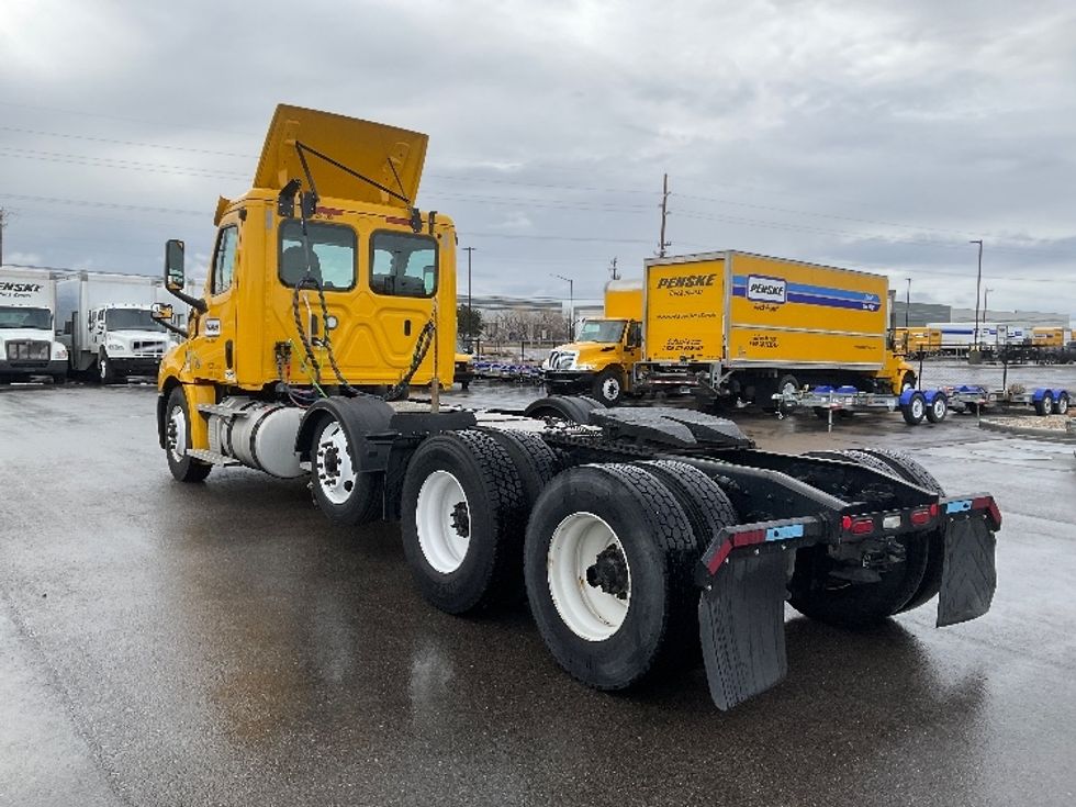 Day Cab Tractor-Heavy Duty Tractors-Freightliner-2020-T12684ST-Boise-ID-319,354\n\t\tmiles-$ 80,500 - Image 5