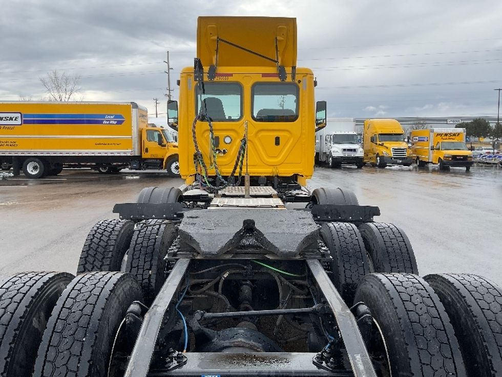 Day Cab Tractor-Heavy Duty Tractors-Freightliner-2020-T12684ST-Boise-ID-319,354\n\t\tmiles-$ 80,500 - Image 6