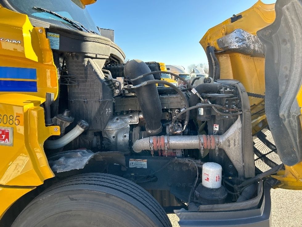 Day Cab Tractor-Heavy Duty Tractors-Freightliner-2020-T12684ST-Brooklyn Park-MN-276,555\n\t\tmiles-$ 80,750 - Image 15