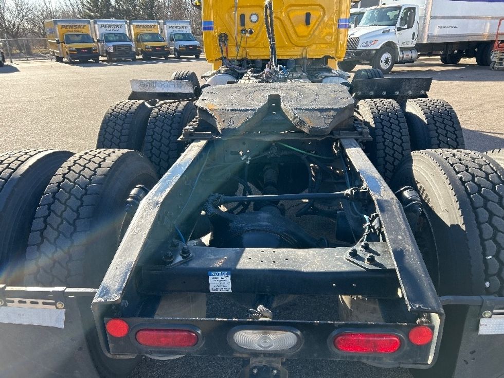 Day Cab Tractor-Heavy Duty Tractors-Freightliner-2020-T12684ST-Brooklyn Park-MN-308,443\n\t\tmiles-$ 59,250 - Image 6