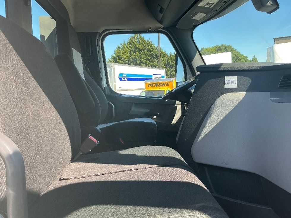 Day Cab Tractor-Heavy Duty Tractors-Freightliner-2020-T12684ST-Coburg-OR-66,202\n\t\tmiles-$ 90,500 - Image 14