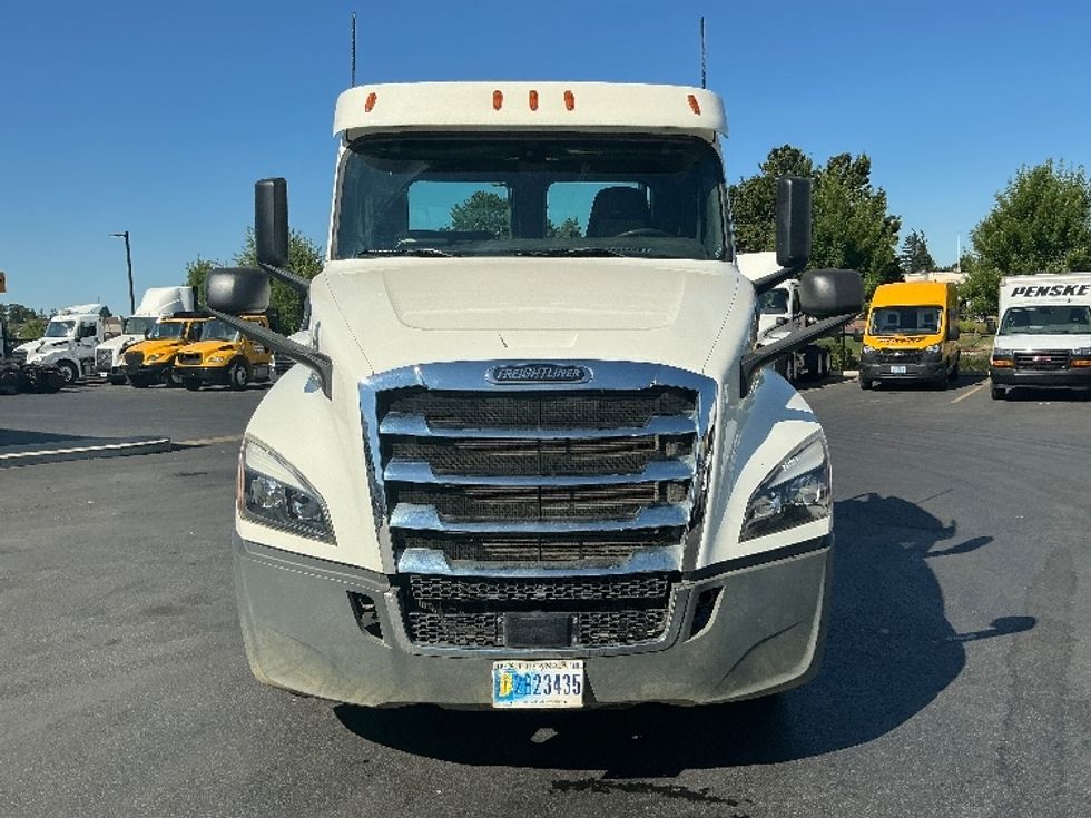 Day Cab Tractor-Heavy Duty Tractors-Freightliner-2020-T12684ST-Coburg-OR-66,202\n\t\tmiles-$ 90,500 - Image 2
