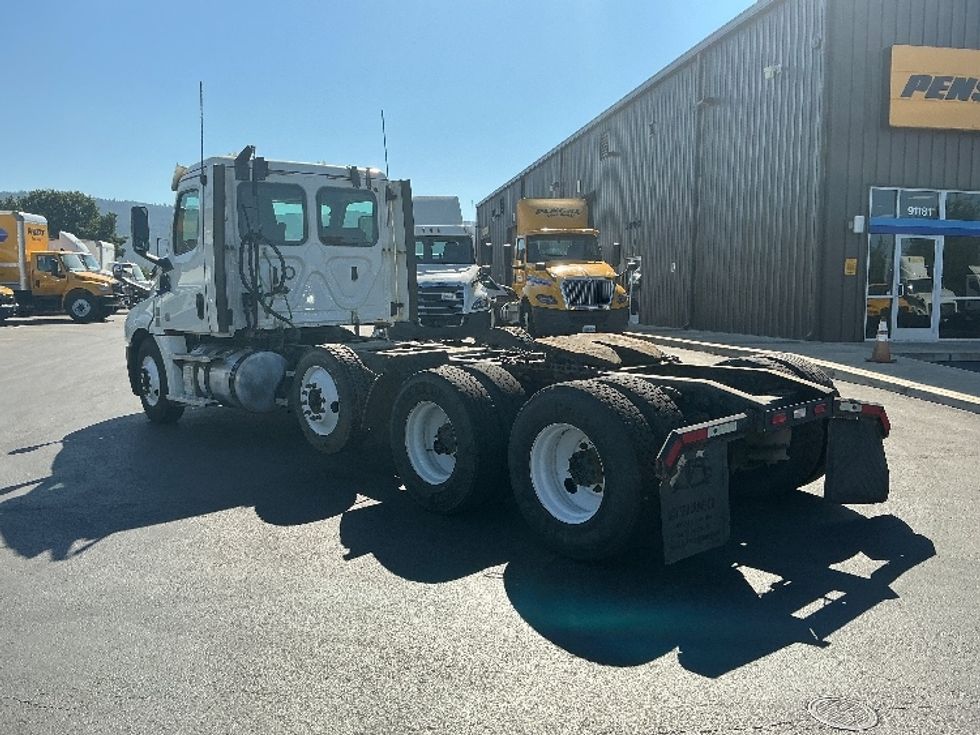 Day Cab Tractor-Heavy Duty Tractors-Freightliner-2020-T12684ST-Coburg-OR-66,202\n\t\tmiles-$ 90,500 - Image 5