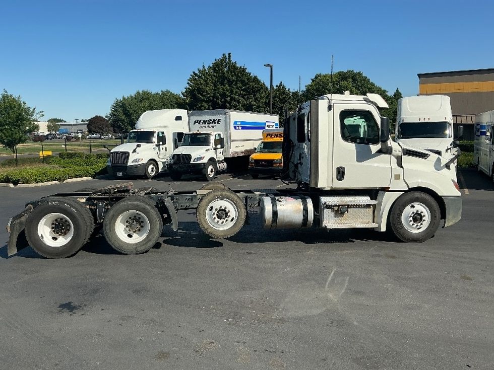 Day Cab Tractor-Heavy Duty Tractors-Freightliner-2020-T12684ST-Coburg-OR-66,202\n\t\tmiles-$ 90,500 - Image 8