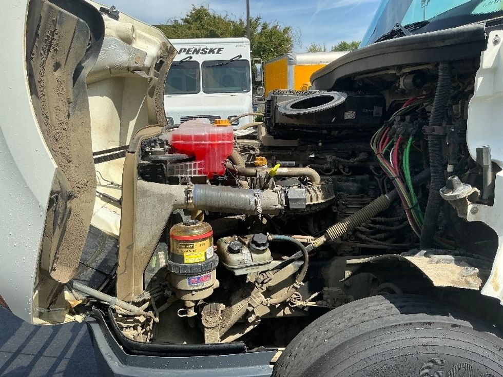 Day Cab Tractor-Heavy Duty Tractors-Freightliner-2020-T12684ST-Coburg-OR-69,070\n\t\tmiles-$ 90,500 - Image 16